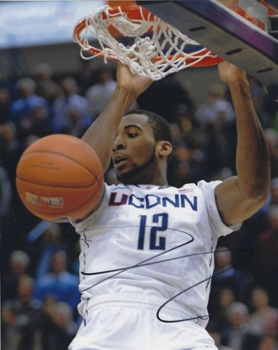 Andre Drummond Autographed Signed 8X10 University Of Connecticut Photo - Autographs 