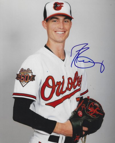 Autographed Signed Tim Berry 8X10 Baltimore Orioles Photo - Autographs 