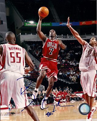 Ben Gordon Autographed Signed 8X10 Chicago Bulls Photo - Autographs