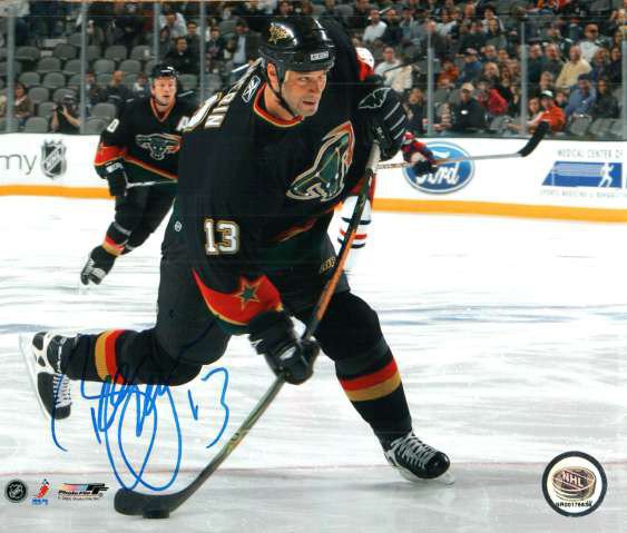 Bill Guerin Autographed Signed 8X10 Dallas Stars Photo - Autographs