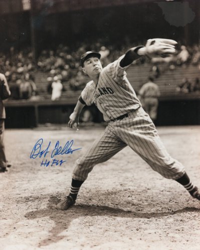 Bob Feller Signed Cleveland Indians 8x10 HOF B&W Pitching Photo- MLB  AuthBlue at 's Sports Collectibles Store