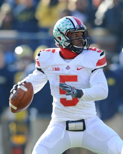 Braxton Miller Autographed Memorabilia Signed Photo Jersey