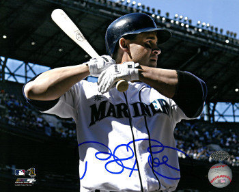 Bret Boone signed Seattle Mariners 8x10 Photo (horizontal)