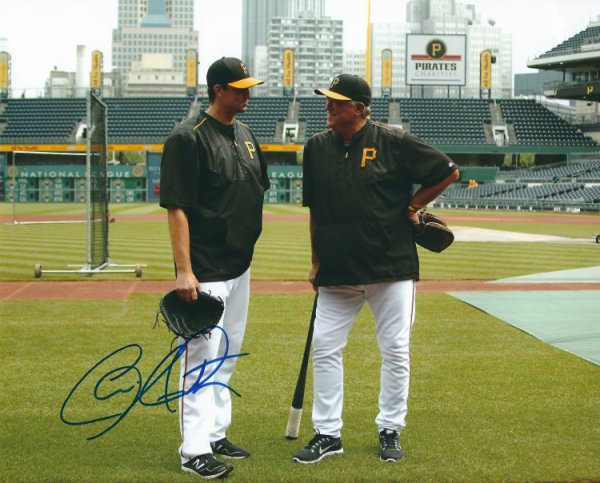 Charlie Morton Autographed Signed 8X10 Pittsburgh Pirates Photo - Autographs 