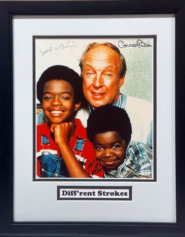 Conrad Bain, Gary Coleman & Todd Bridges triple Autographed Signed Diff'rent Strokes 8x10 Photo Custom Framing (12.5x15.5) -COA 