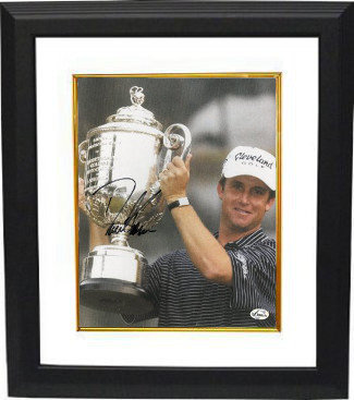 David Toms Autographed Signed 8x10 Photo Custom Framing 2001 PGA Championship w/ Trophy - Famous Ink Hologram 