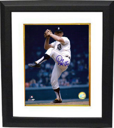 Denny McLain Autographed Signed Detroit Tigers 8x10 Photo Custom Framing (leg up-blue sig) 