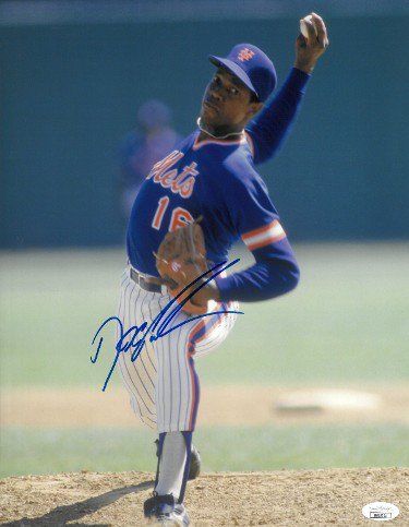 VINTAGE DWIGHT GOODEN SIGNED 8X10 PHOTO NY METS AUTO AUTOGRAPH PHOTOGRAPH