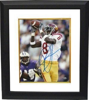 Dwayne Jarrett signed USC Trojans 8x10 Photo Custom Framing - Jarrett Hologram