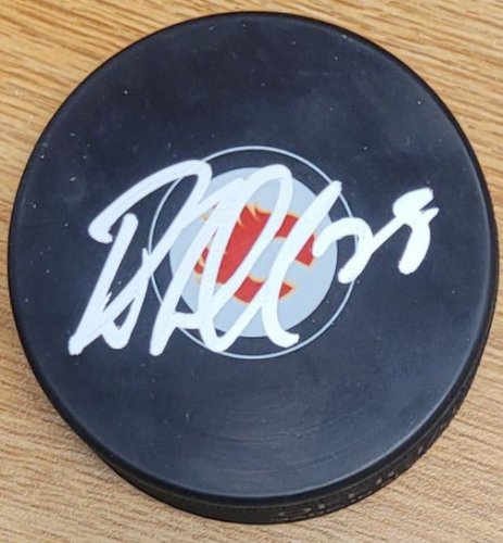 Elias Lindholm Autographed Signed Calgary Flames Hockey Puck - Autographs