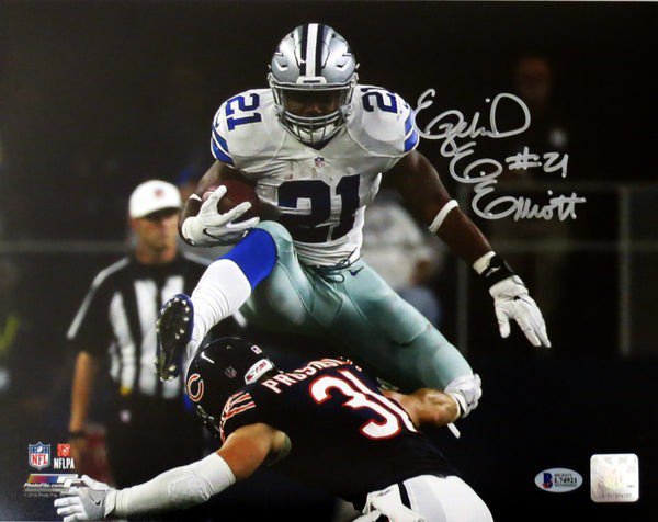 Ezekiel Elliott Autographed Signed Dallas Cowboys 11X14 Photo Beckett Witnessed 