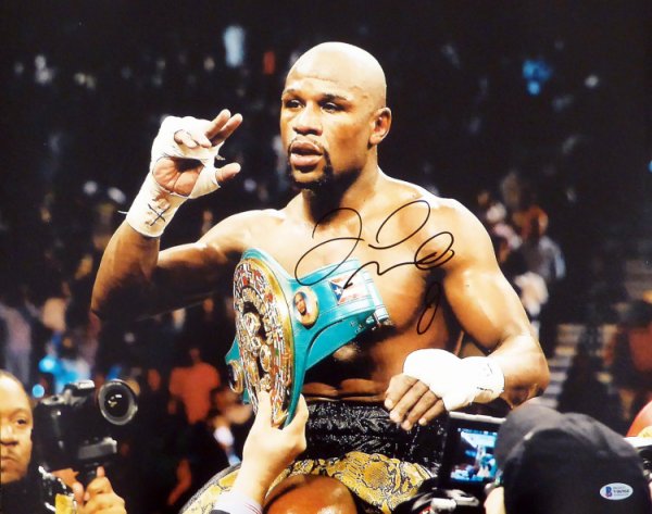Floyd Mayweather Jr. Autographed 16X20 Photo Beckett Beckett