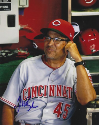Freddie Benavides Autographed Signed 8X10 Cincinnati Reds Photo - Autographs