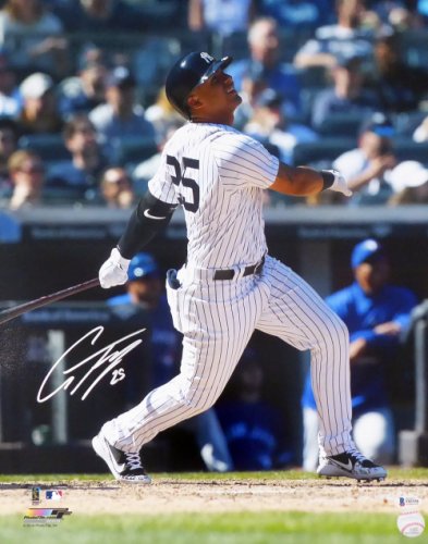 Gleyber Torres Autographed 16X20 Photo New York Yankees Beckett Beckett