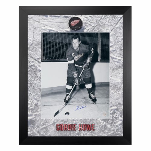 Gordie Howe Autographed Signed Detroit Red Wings Etched Ice 26x32 Frame