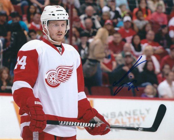 Gustav Nyquist Autographed Signed 8X10 Detroit Red Wings Photo - Autographs
