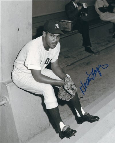 Hector Lopez Autographed Signed 8X10 New York Yankees Photo - Autographs