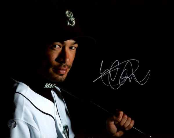 Ichiro Suzuki Autographed 8X10 Photo Seattle Mariners Is Holo #190512