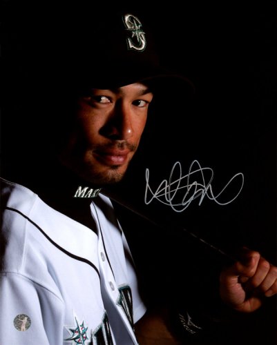 Ichiro Suzuki Autographed Signed 8X10 Photo Seattle Mariners Is Holo #190511 