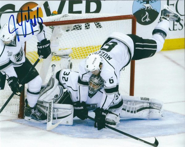 Jake Muzzin Autographed Signed 8X10 Los Angeles Kings Photo - Autographs