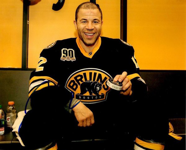 Jarome Iginla Autographed Signed 8X10 Boston Bruins Photo - Autographs