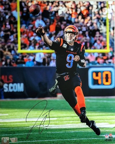 Joe Burrow Autographed Signed Cincinnati Bengals 16X20 Photo Beckett Witnessed #1 