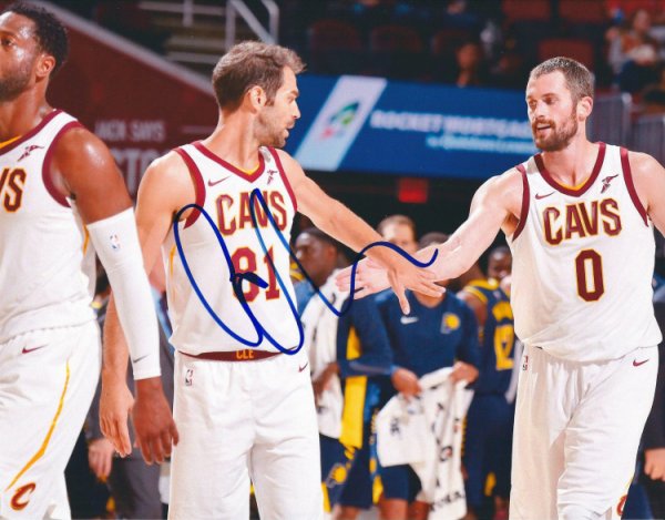 Jose Calderon Autographed Signed 8X10 Cleveland Cavaliers Photo - Autographs