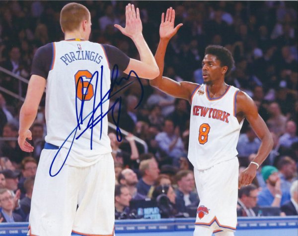 Justin Holiday Autographed Signed 8X10 New York Knicks Photo - Autographs