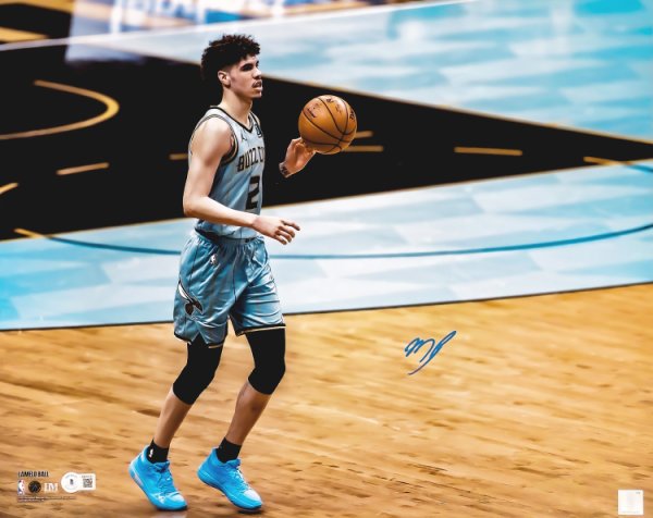 Lamelo Ball Autographed Signed 16X20 Photo Charlotte Hornets Beckett Beckett 