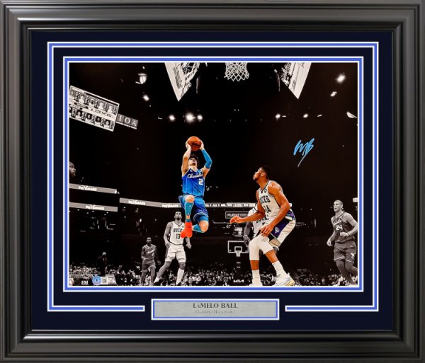 Lamelo Ball Autographed Signed Framed 16X20 Photo New Orleans Pelicans Spotlight Beckett Beckett 