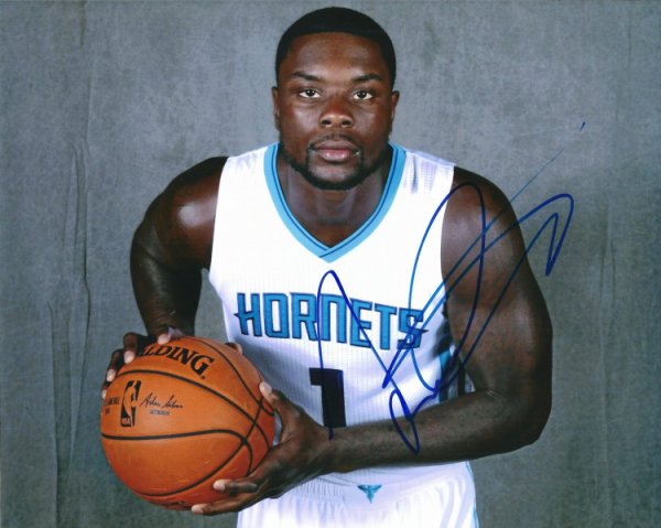 Lance Stephenson Autographed Signed 8X10 Charlotte Hornets Photos - Autographs