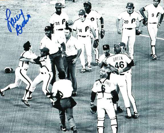 Larry Bowa Autographed Signed 8X10 Philadelphia Phillies Photo - Autographs