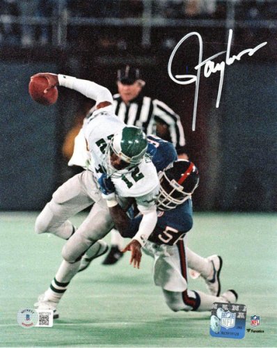 Lawrence Taylor Autographed Signed New York Giants 8X10 Beckett Witnessed #3 