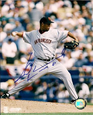 Livan Hernandez Autographed Signed San Francisco Giants Photo - Autographs