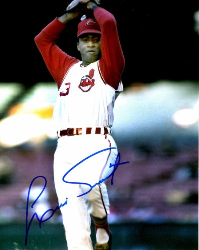 Luis Tiant Autographed Signed 8X10 Cleveland Indians Photo - Autographs