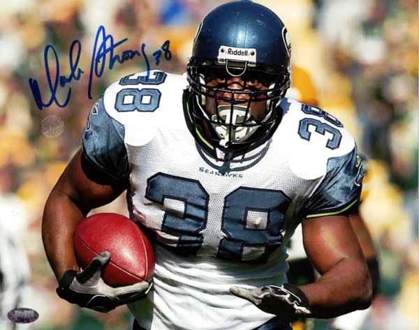 Mack Strong Autographed Signed 8X10 Photo Seattle Seahawks Mcs Holo #97726 
