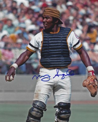 Autograph 190028 Pittsburgh Pirates 1974 Topps No. 28 Manny Sanguillen  Autographed Baseball Card at 's Sports Collectibles Store