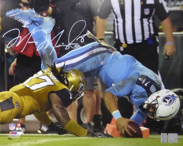 Marcus Mariota Autographed 16X20 Photo Tennessee Titans Mm Holo #01920