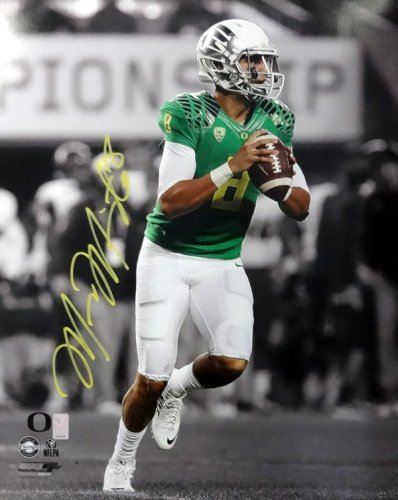 Marcus Mariota Autographed Signed 16X20 Photo Oregon Ducks Mm Holo #89223 