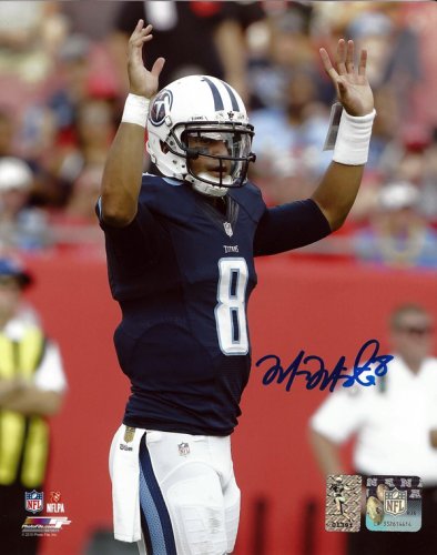 Marcus Mariota Autographed Signed 8X10 Photo Tennessee Titans Mm Holo #94937 