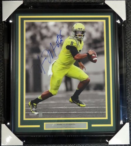 Marcus Mariota Autographed Signed Framed 16X20 Photo Oregon Ducks Mm Holo #89809 