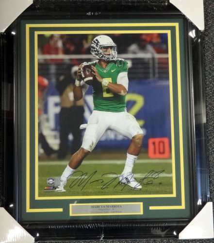 Marcus Mariota Autographed Signed Framed 16X20 Photo Oregon Ducks Mm Holo #89810 