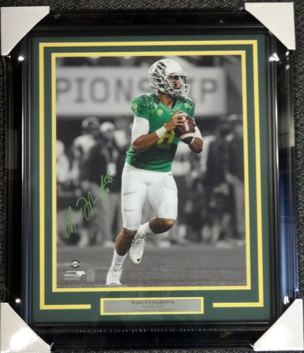 Marcus Mariota Autographed Signed Framed 16X20 Photo Oregon Ducks Mm Holo #89814 
