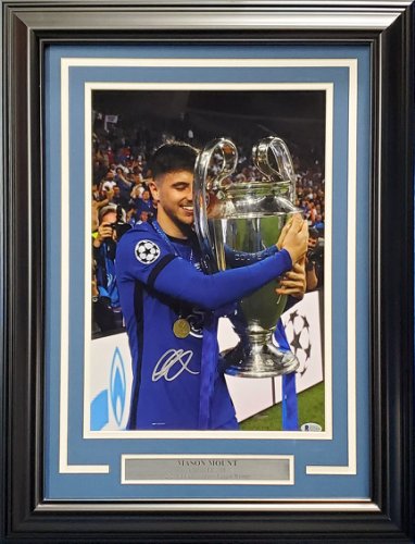 Mason Mount Autographed Framed 11X14 Photo Chelsea F.C. Beckett Beckett