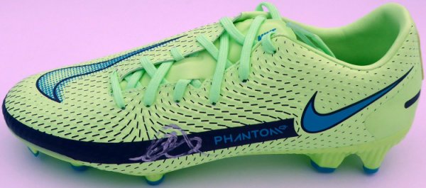 Mason Mount Autographed Signed Green Nike Phantom Cleat Shoe Chelsea F.C. Size 8 (Light Auto) Beckett Beckett 
