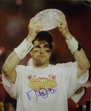 Matt Leinart Autographed Signed USC Trojans 16x20 Photo w/ Trophy minor ding- Leinart Hologram 