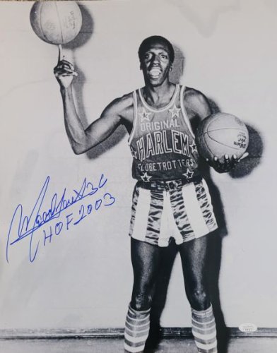 Spalding Harlem Globetrotters Basketball Team Basketball Signed Autogr –  Treasure Valley Antiques & Collectibles