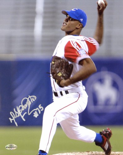 Miguel Alfredo Gonzalez Philadelphia Phillies Autographed Signed 8x10 Photo - Certified Authentic 