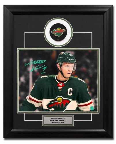 Mikko Koivu Minnesota Wild Autographed Signed Hockey Close-Up 20x24 Puck Frame