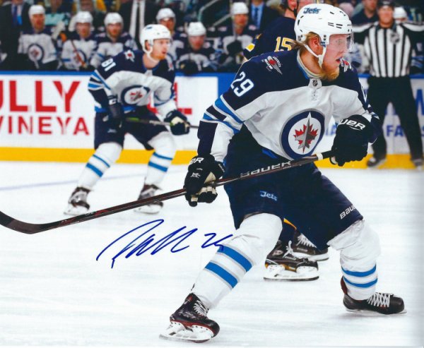 Patrik Laine Autographed Signed 8X10 Winnipeg Jets Photo - Autographs
